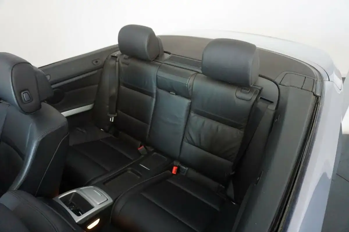 2012-bmw-3-series-20td-320d-m-sport-convertible-2d-big-32