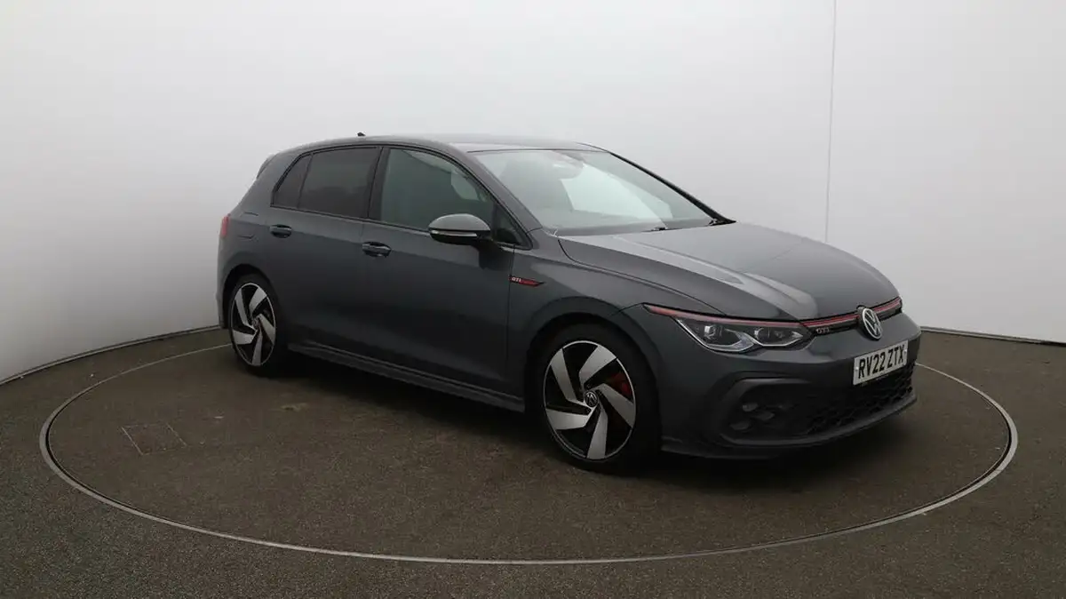 2022-volkswagen-golf-20-tsi-gti-dsg-big-1