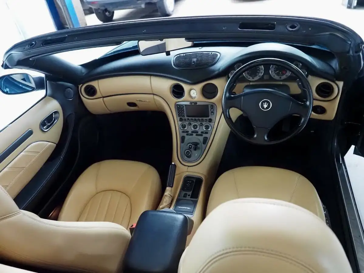 2003-maserati-spyder-42-gt-big-36