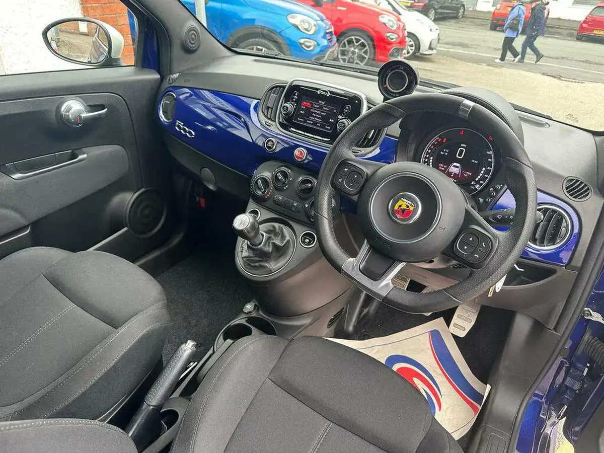 2020-abarth-595-14-tjet-big-1