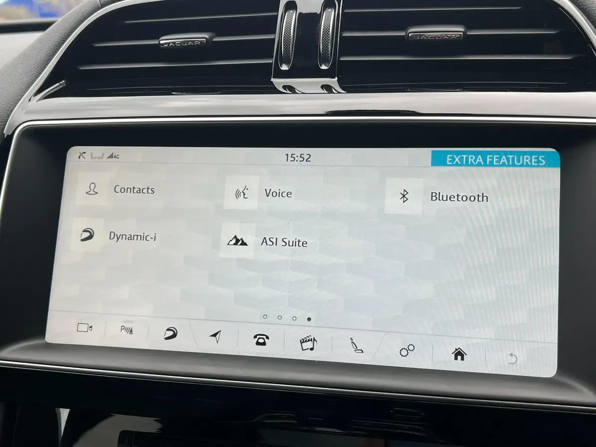2020-jaguar-f-pace-50-v8-svr-big-31