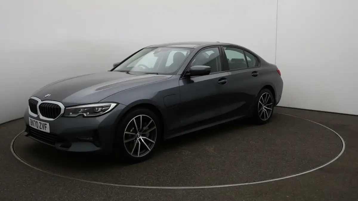 2020-bmw-3-series-20-330e-sport-pro-saloon-4d-big-61