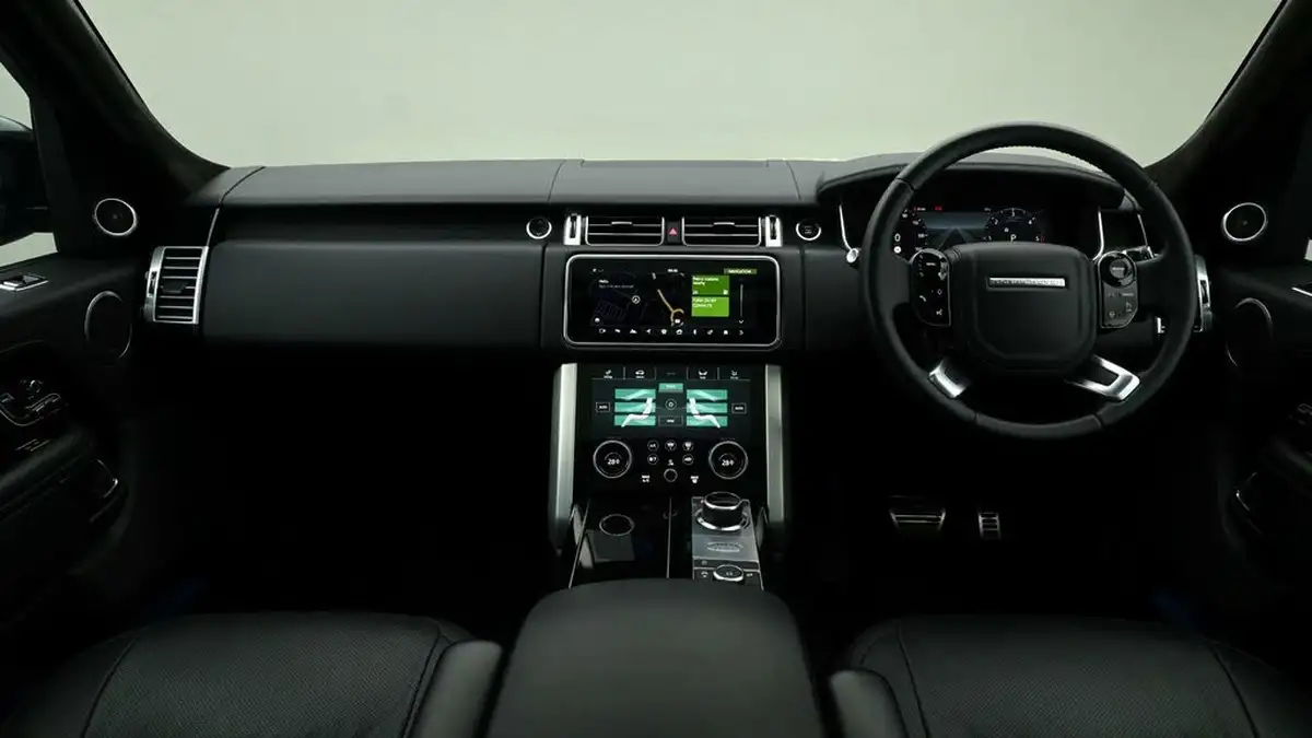 2021-land-rover-range-rover-30-d300-westminster-black-big-9