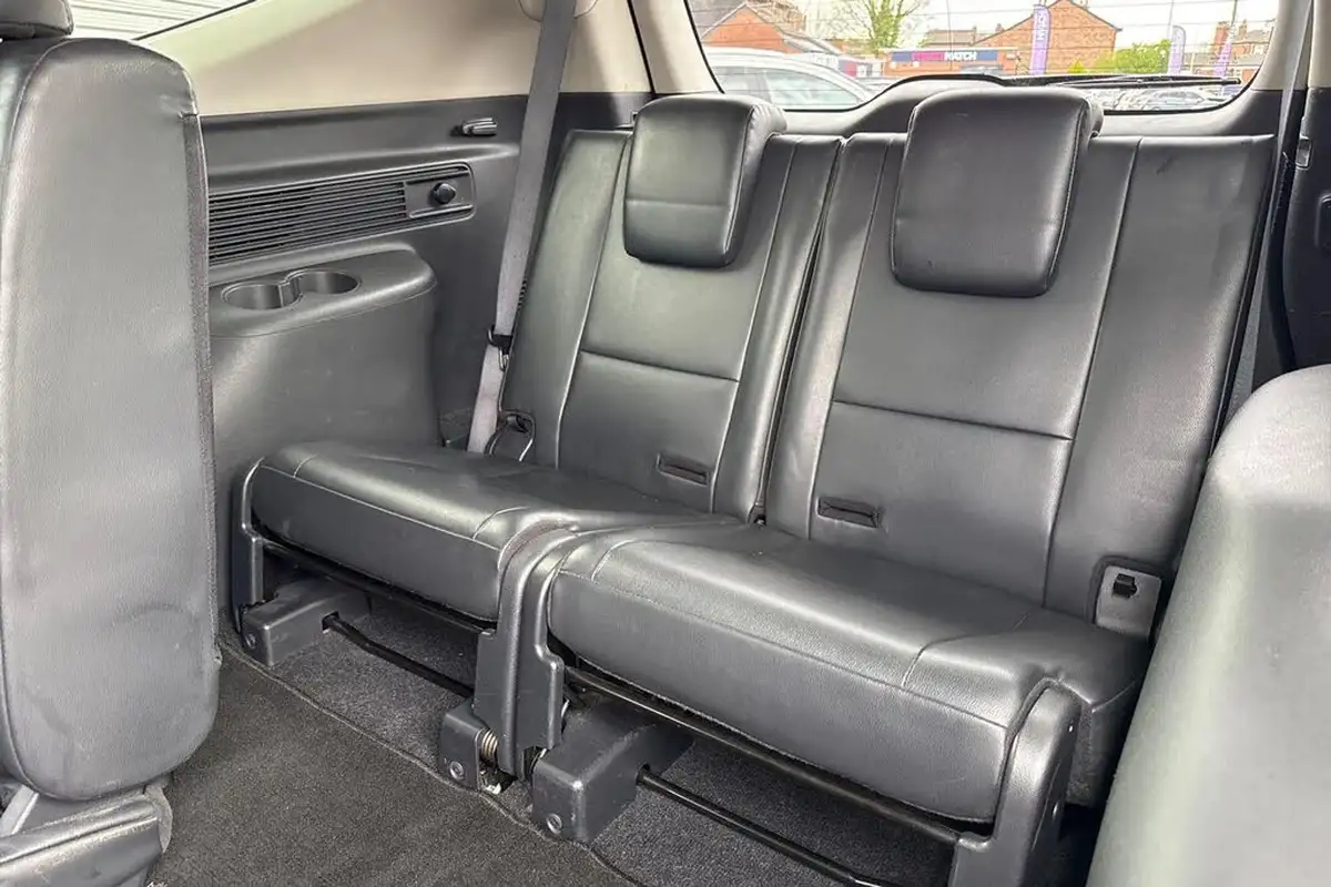 2021-mitsubishi-shogun-sport-24di-d-3-big-40