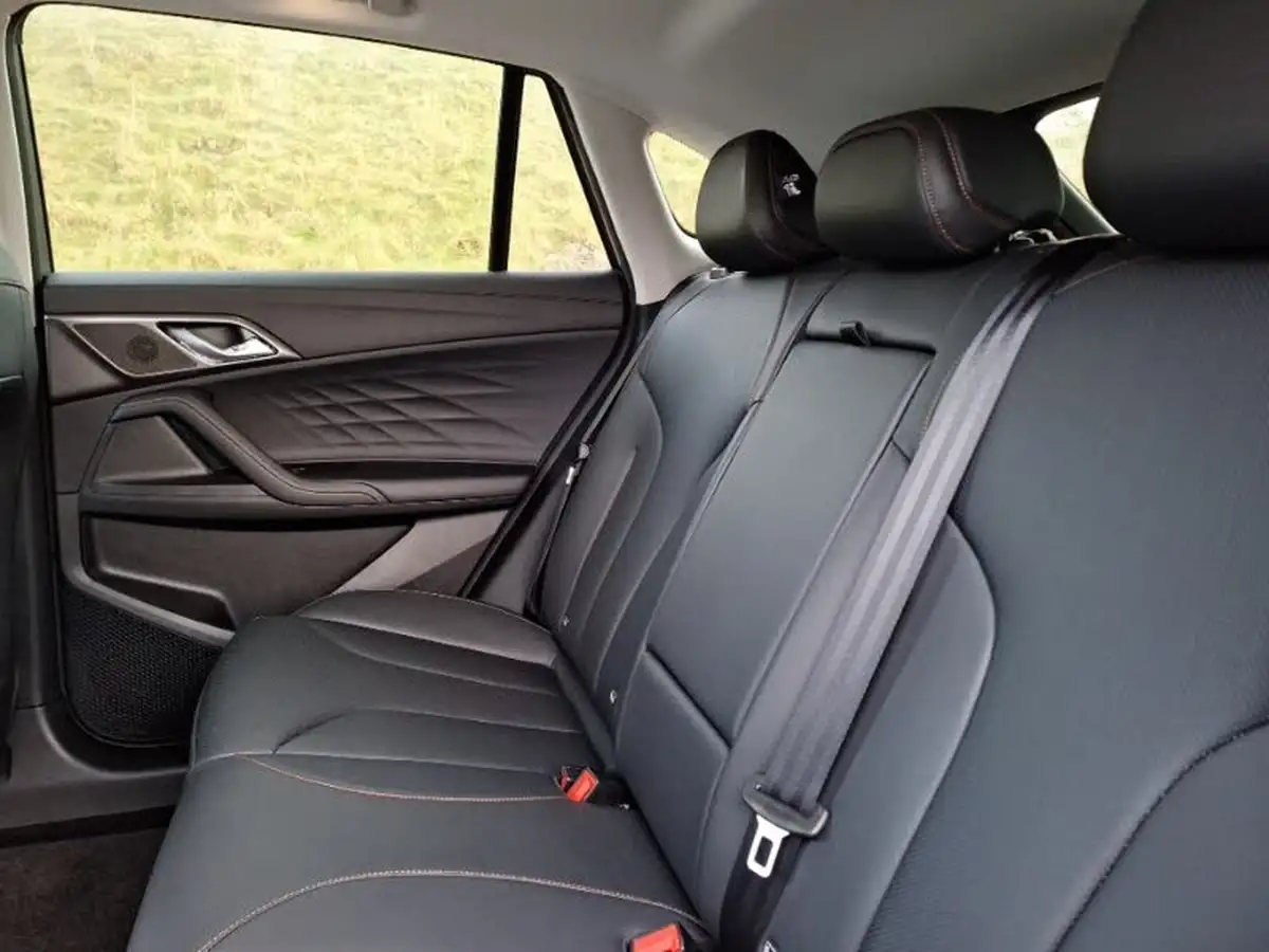 2024-mg-hs-15t-gdi-trophy-273ps-plug-in-hybrid-1496cc-auto-big-5