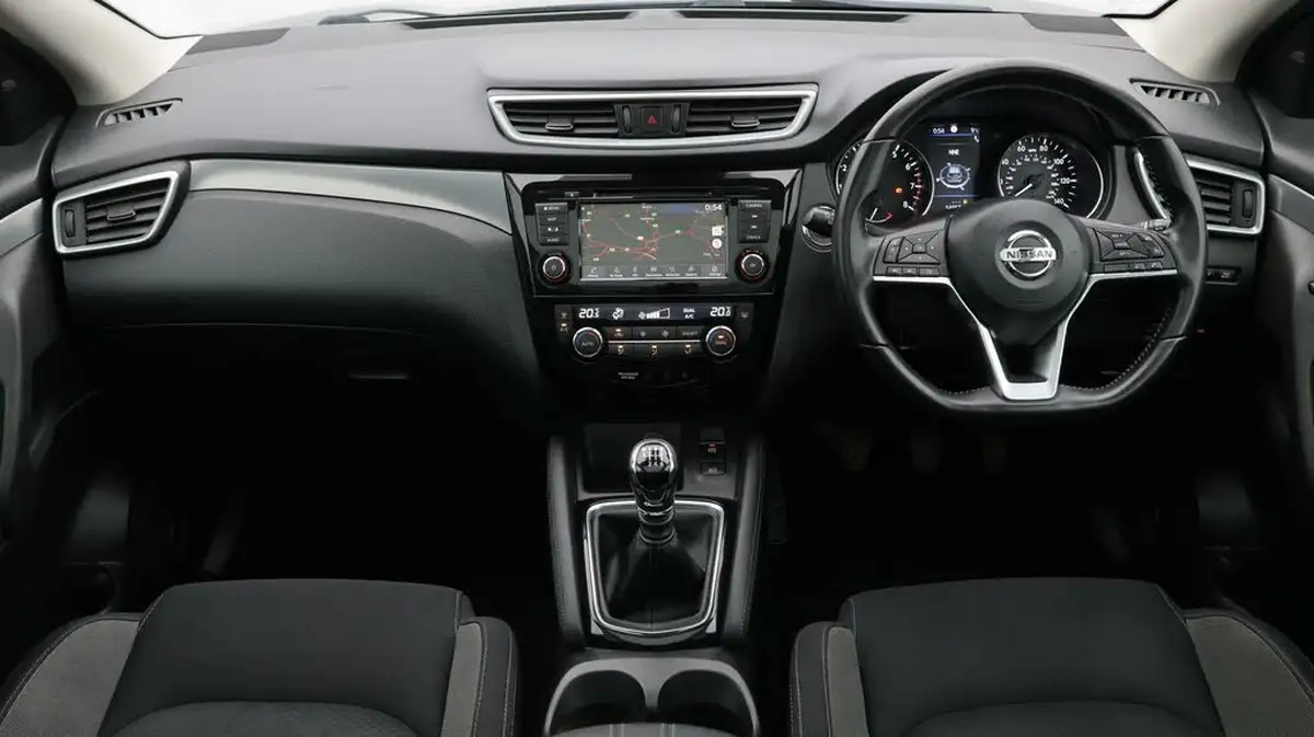 2019-nissan-qashqai-13-dig-t-n-connecta-140ps-big-13