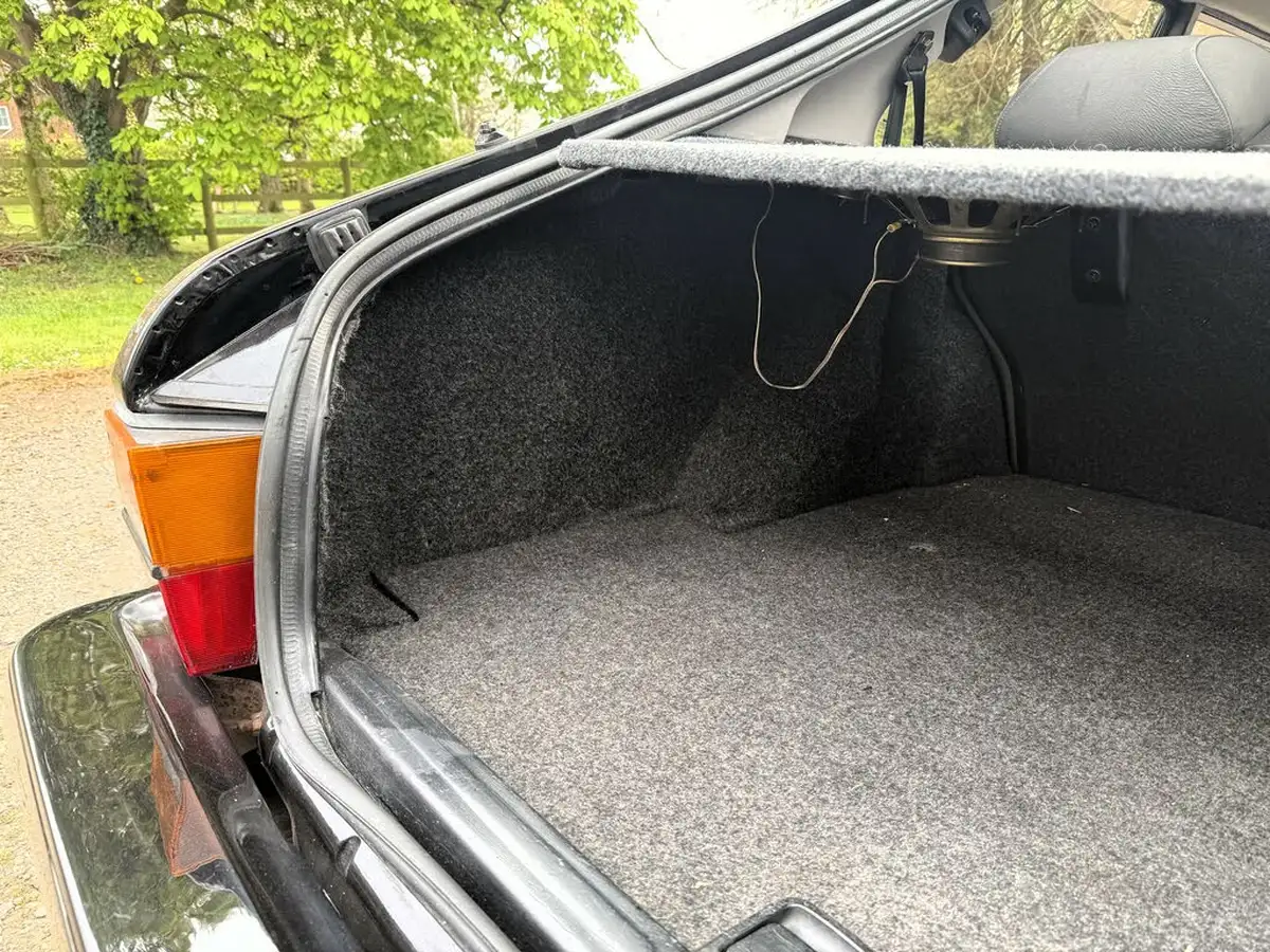 1991-saab-900-big-54