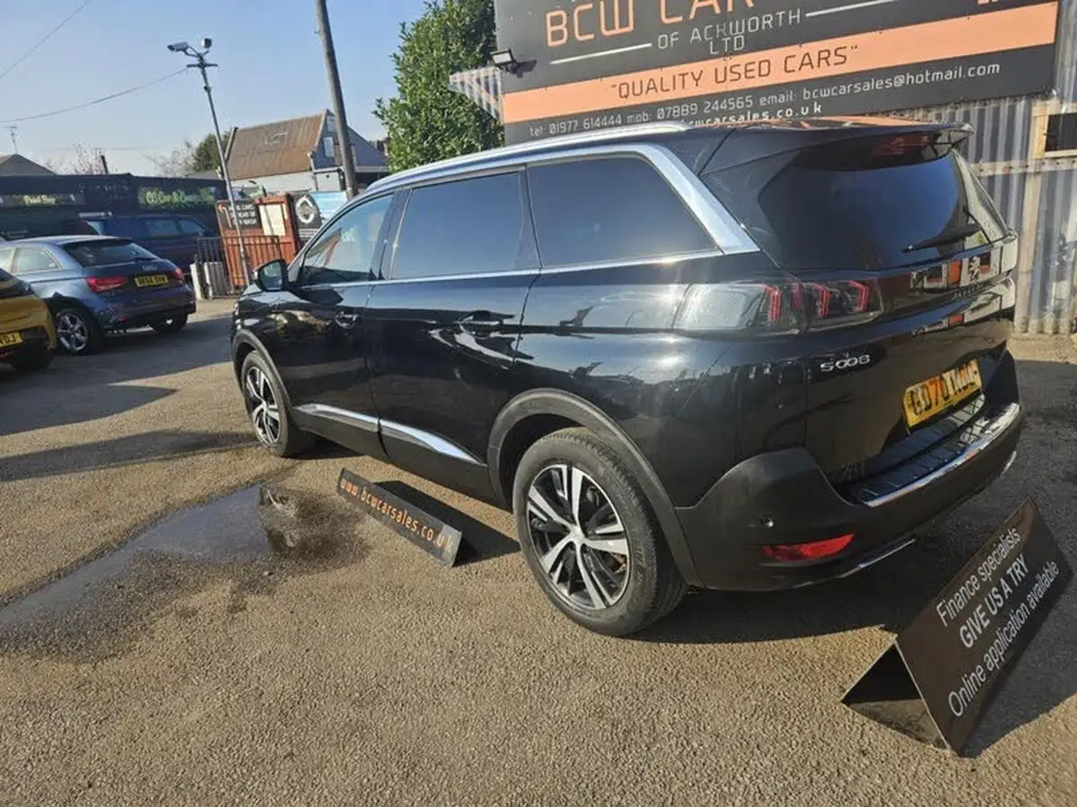 2020-peugeot-5008-suv-12-puretech-gt-eat8-big-1