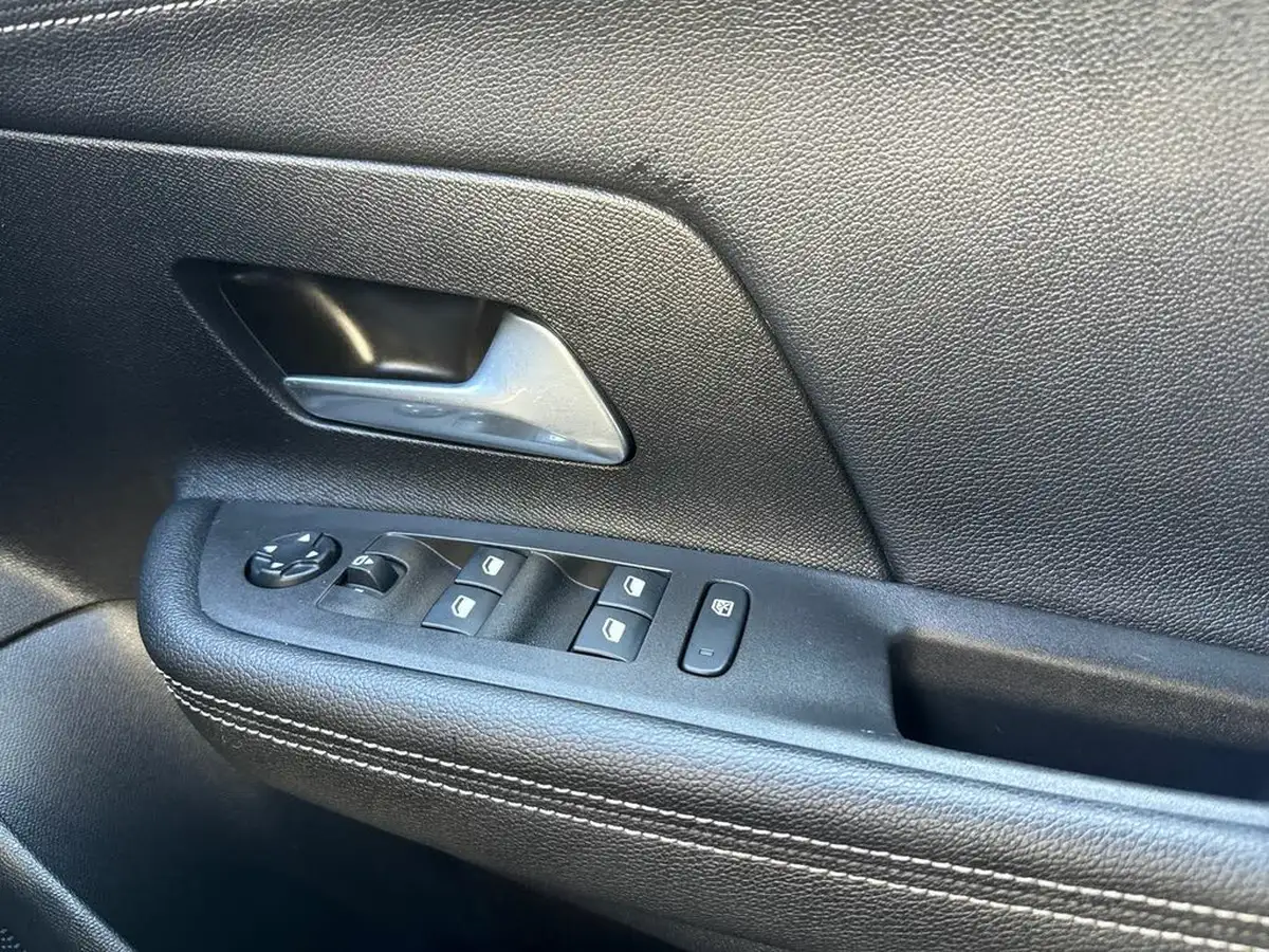 2021-vauxhall-mokka-12-sri-premium-100ps-big-24