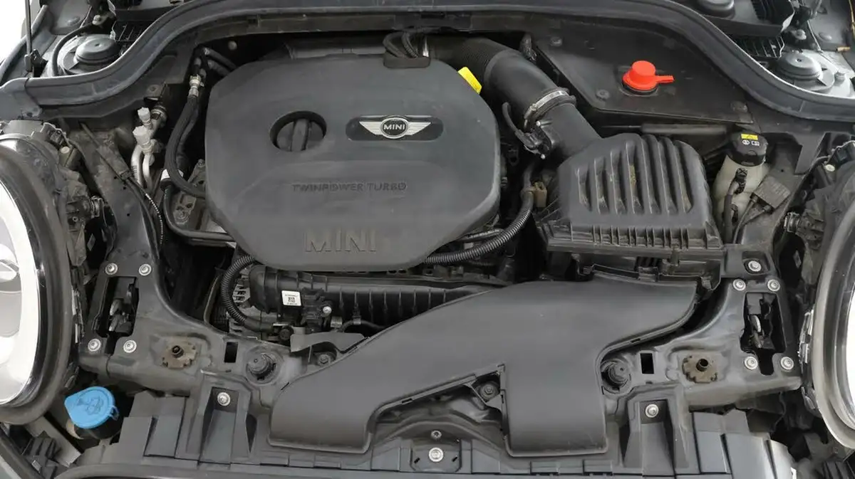 2017-mini-cooper-15-cooper-ss-hatchback-3d-auto-big-18