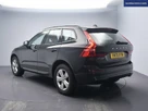 2021-volvo-xc60-20-b5-momentum-small-1