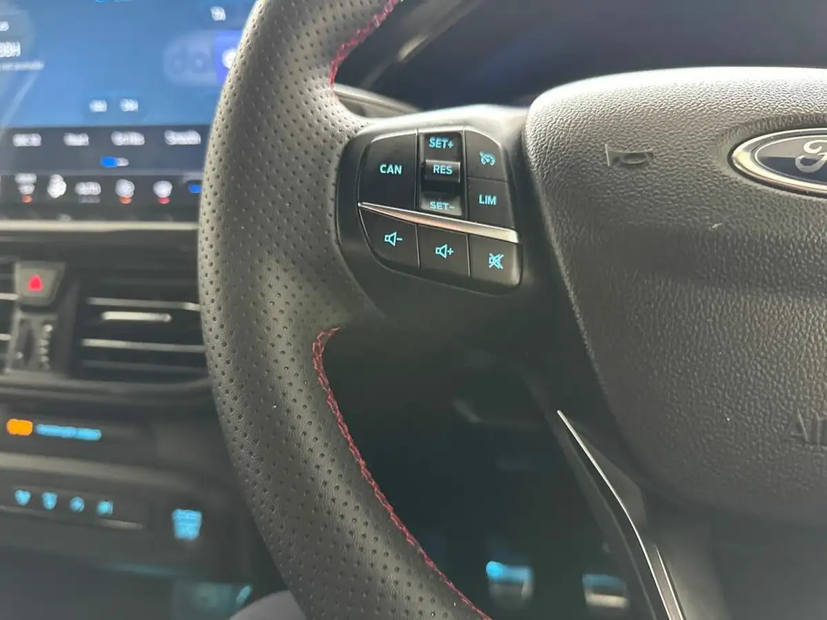 2023-ford-focus-10t-st-line-x-125ps-hatchback-big-25