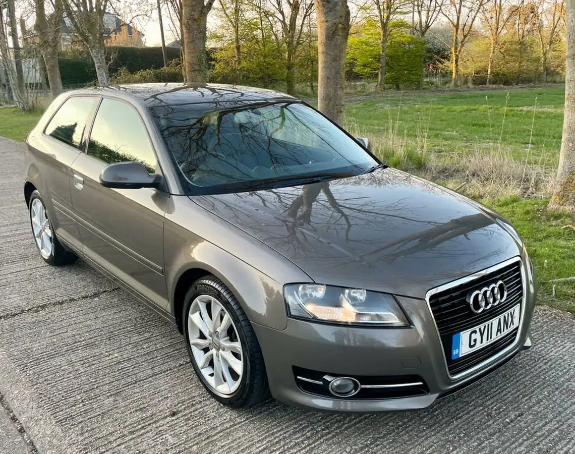 2011-audi-a3-14-sport-tfsi-hatchback-3d-big-7