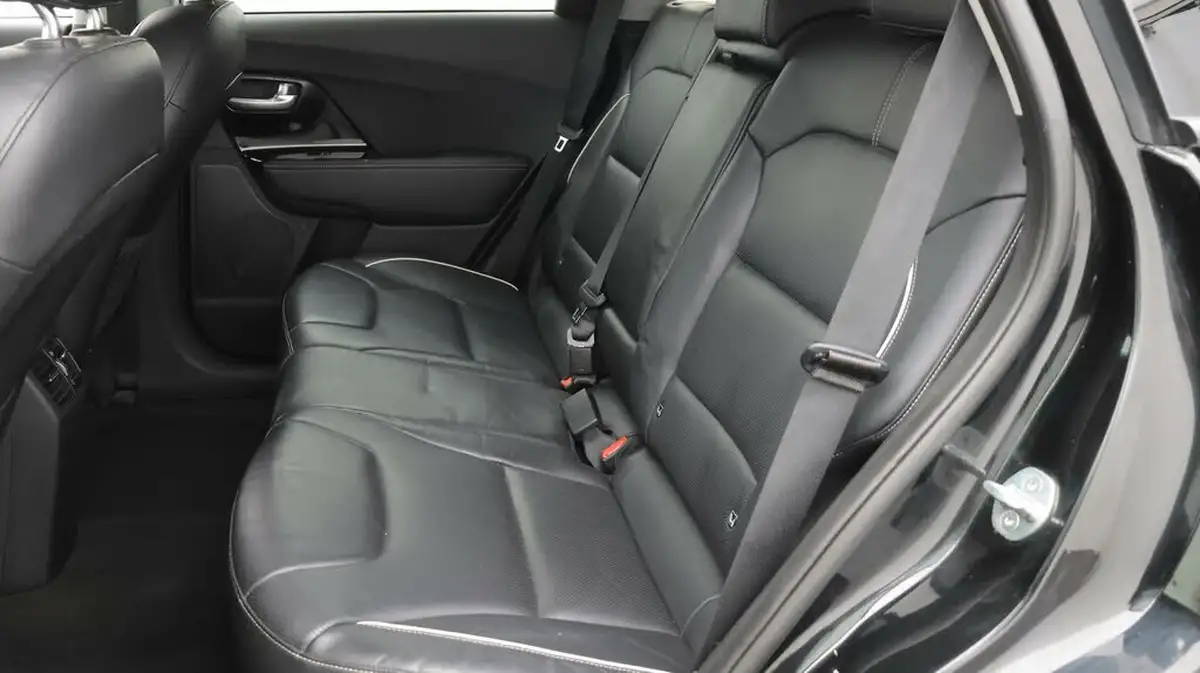 2020-kia-e-niro-ev-4-big-16