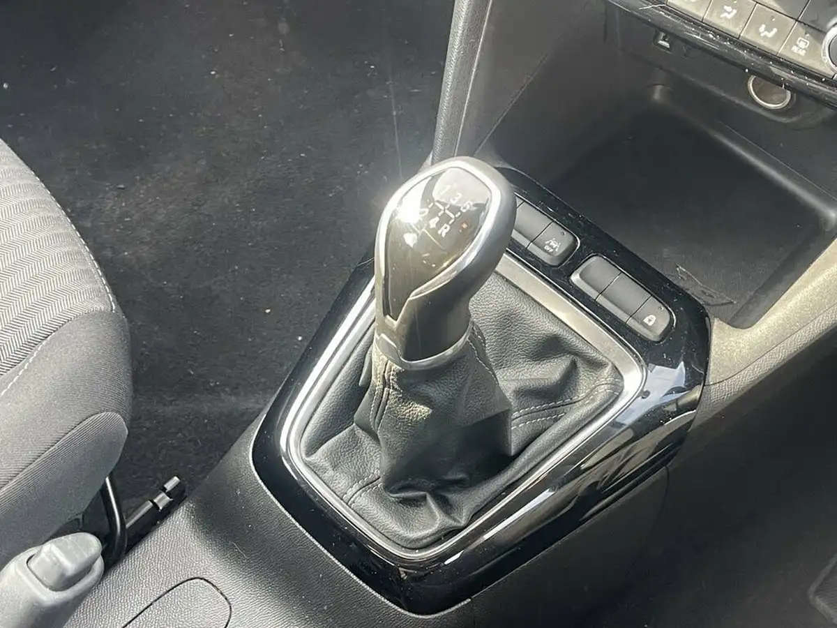 2020-vauxhall-corsa-12i-se-big-17