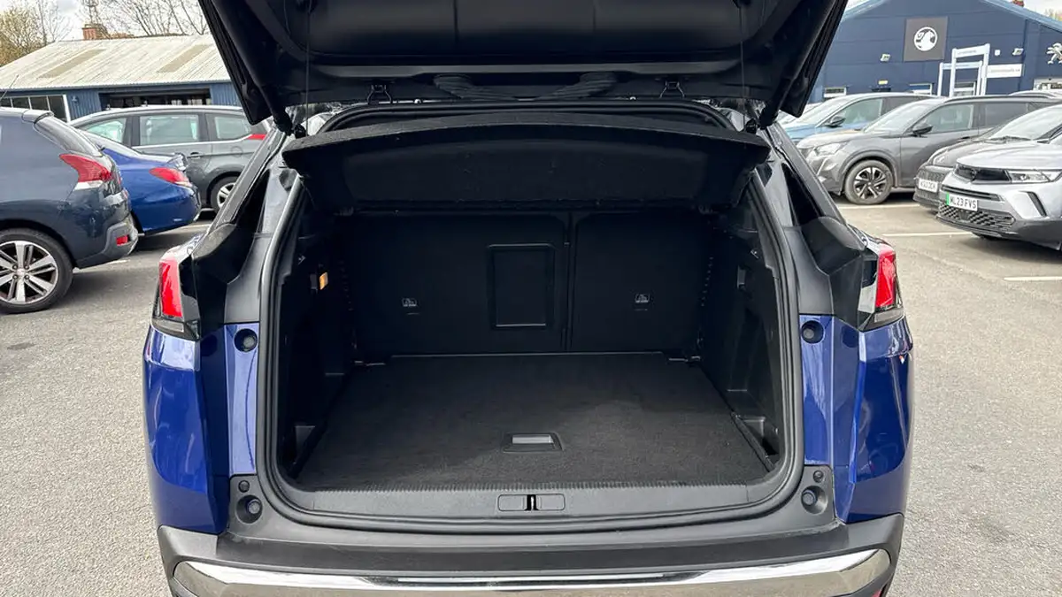 2020-peugeot-3008-suv-12-puretech-gt-line-premium-big-18