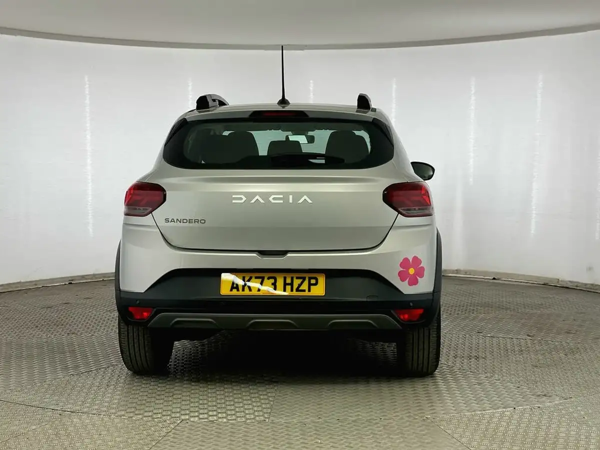 2023-dacia-sandero-stepway-10-tce-expression-100bhp-bi-fuel-big-5