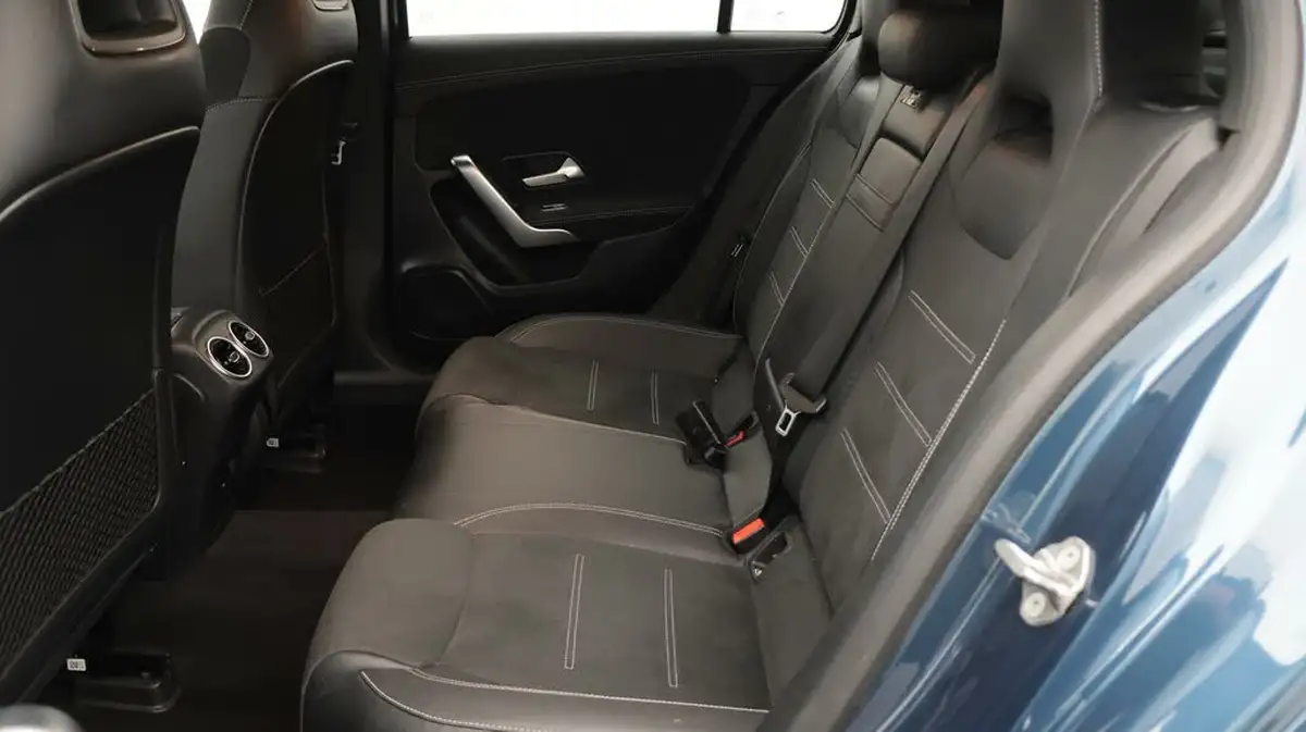 2021-mercedes-benz-a-class-13-a200-amg-line-premium-edition-hatchback-5d-7g-dct-big-16