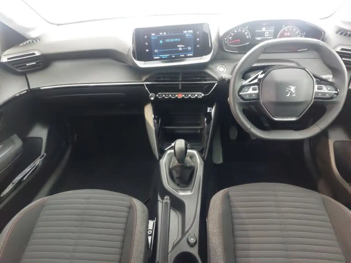 2022-peugeot-208-12-puretech-active-premium-75ps-big-2