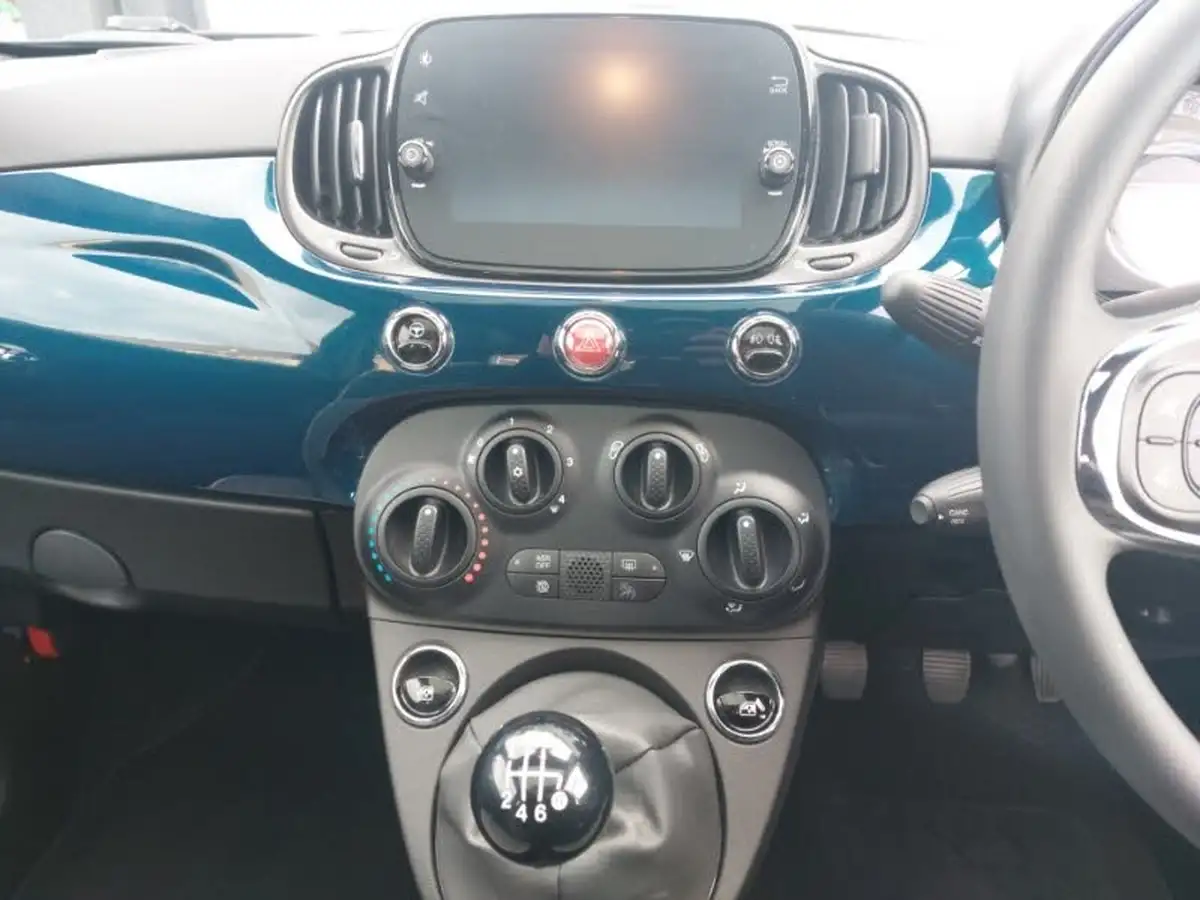 2020-fiat-500-10-lounge-big-9