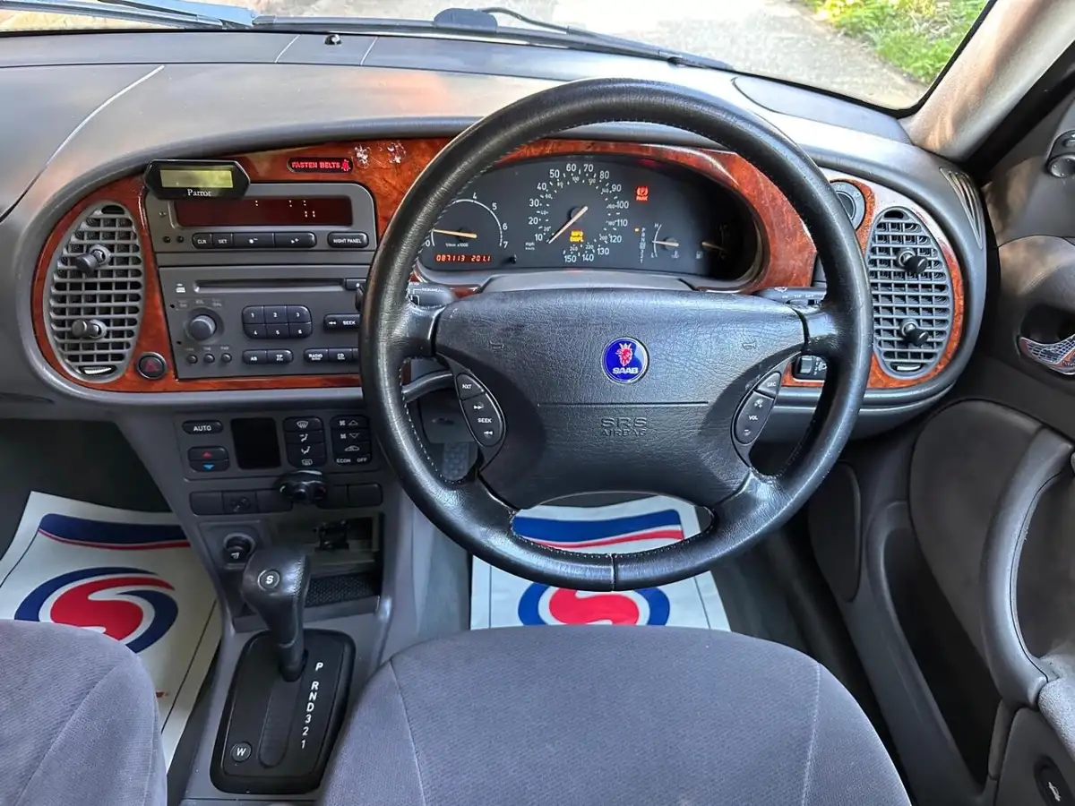2001-saab-9-3-20-se-hatchback-5d-auto-big-18
