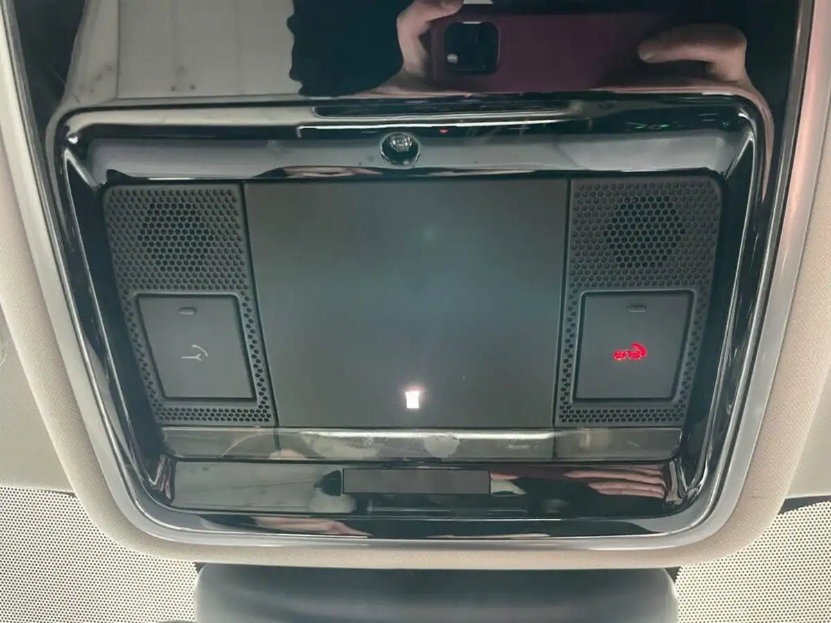 2018-land-rover-range-rover-velar-20-d180-s-ss-big-43