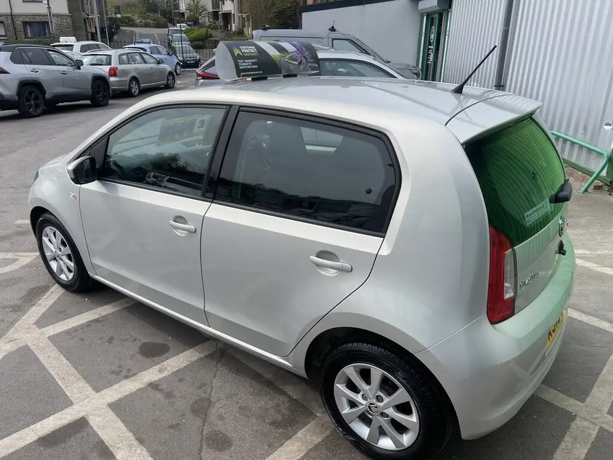 2015-skoda-citigo-10-elegance-60ps-greentech-5d-big-4