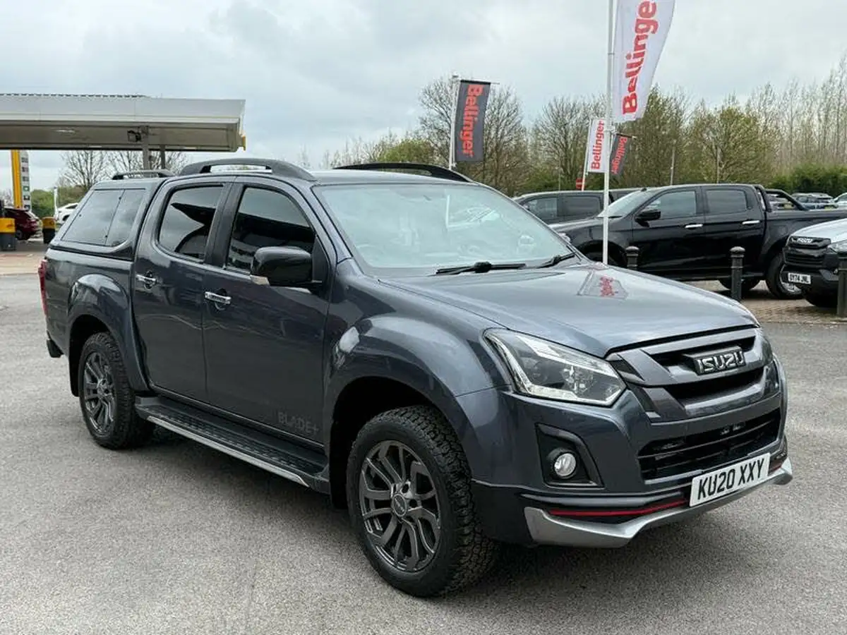 2020-isuzu-d-max-19td-blade-canopy-auto-big-12