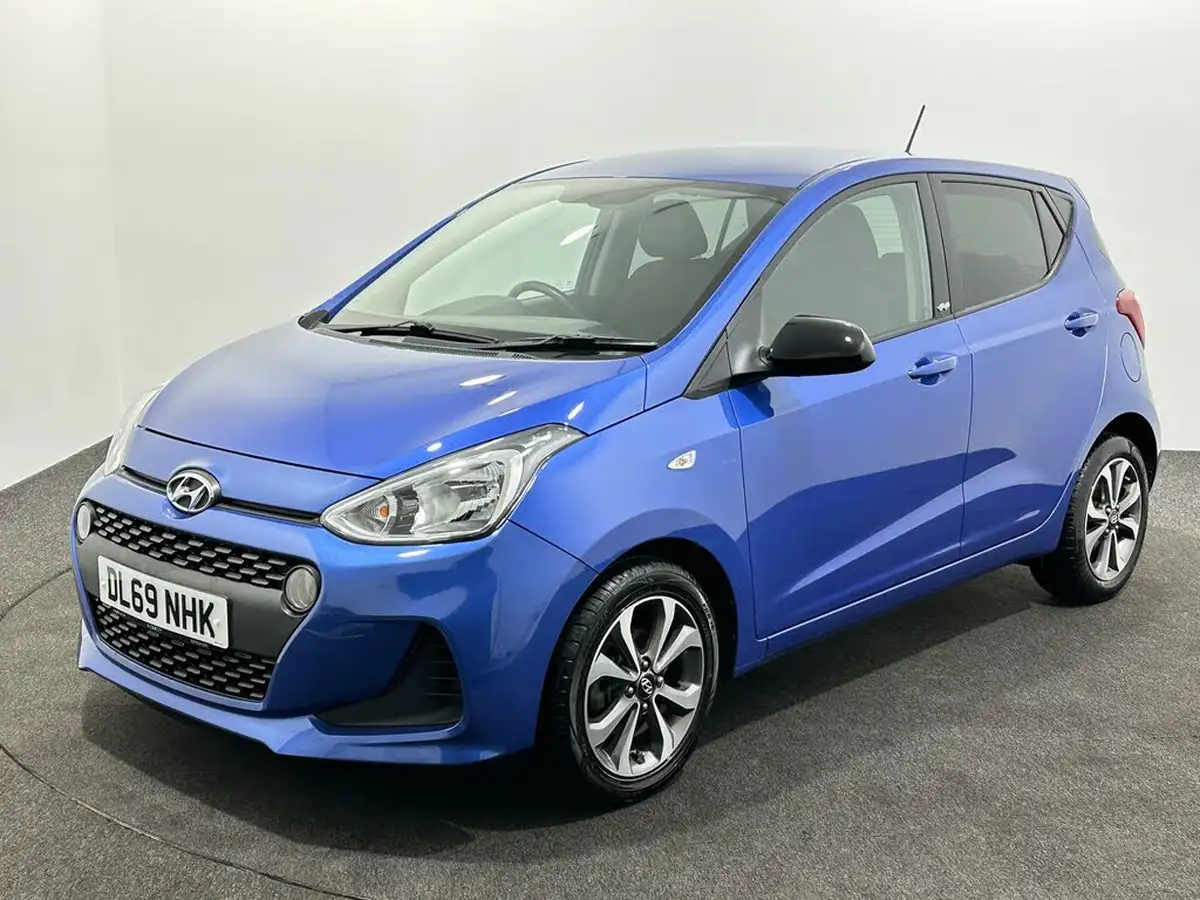 2019-hyundai-i10-10-play-big-2
