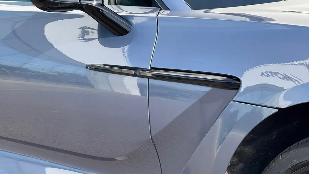 2023-aston-martin-dbx-40-v8-big-15