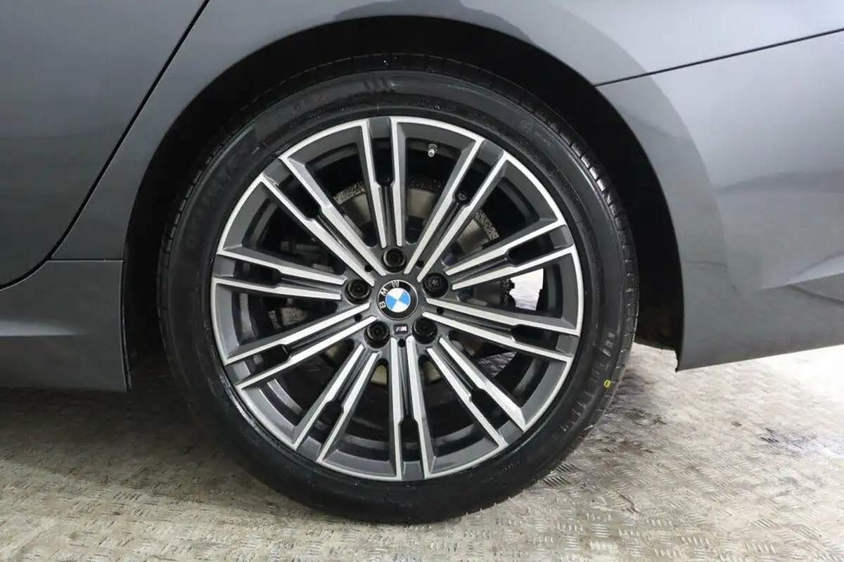2021-bmw-3-series-20-320i-m-sport-saloon-4d-big-26
