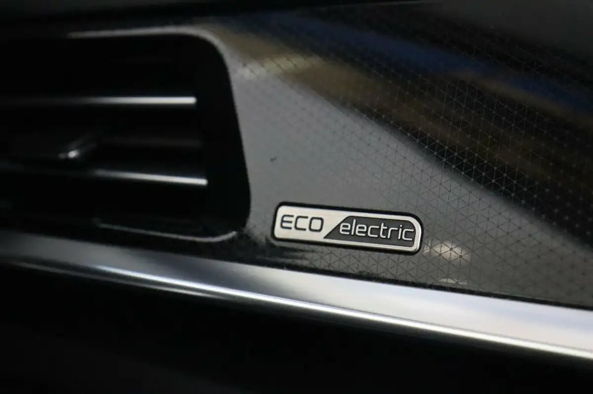 2020-kia-e-niro-ev-4-big-29
