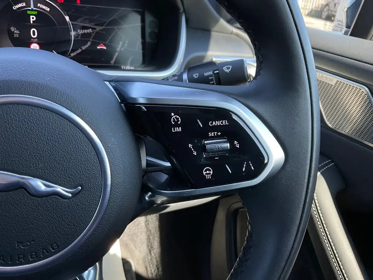 2024-jaguar-i-pace-ev400-r-dynamic-hse-black-big-24