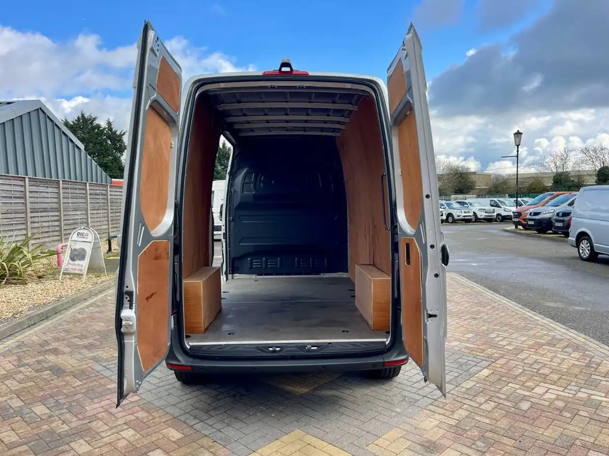 2023-mercedes-benz-sprinter-20cdi-315-l2h1-premium-big-49