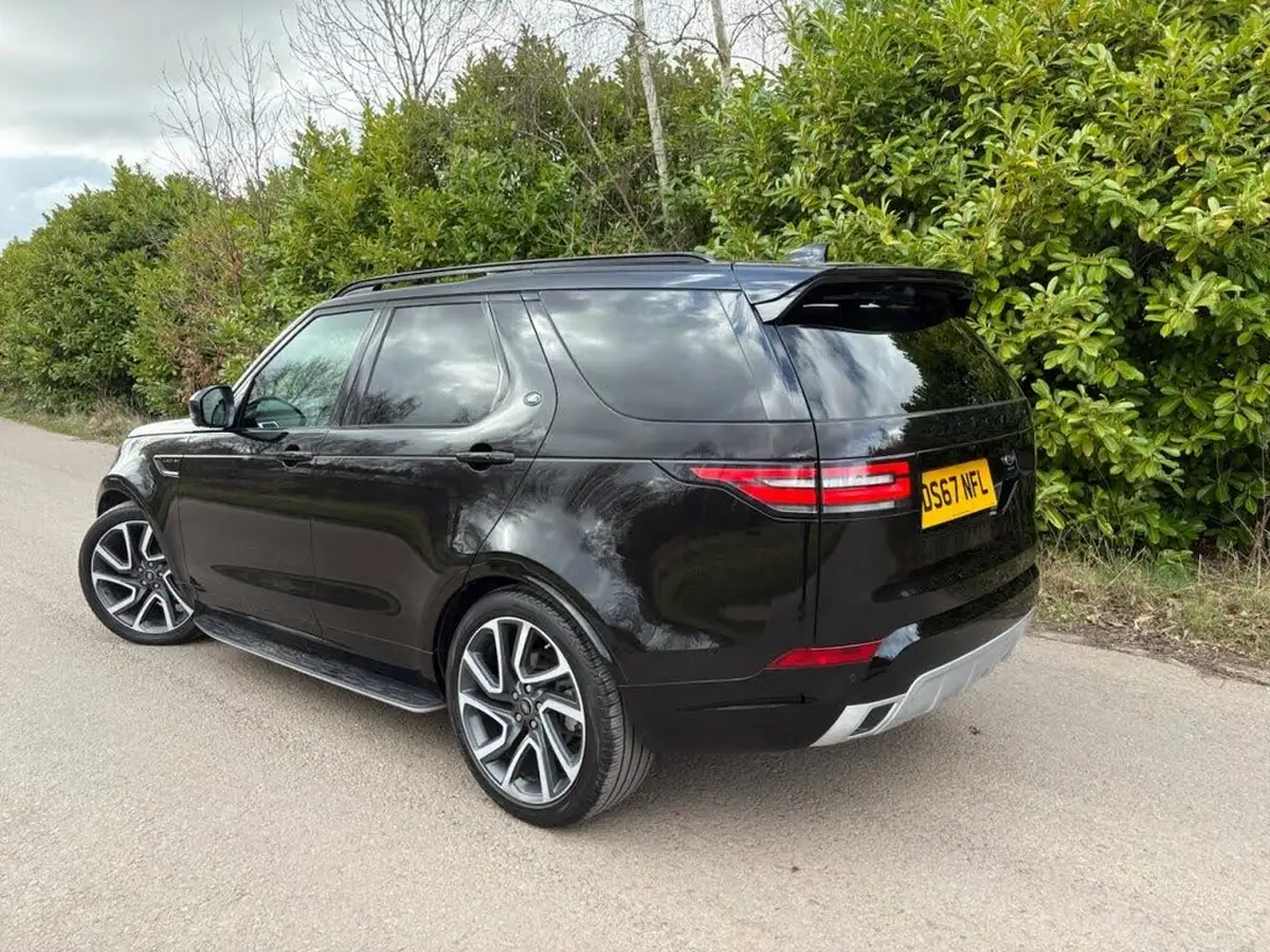 2018-land-rover-discovery-30td6-hse-luxury-big-2