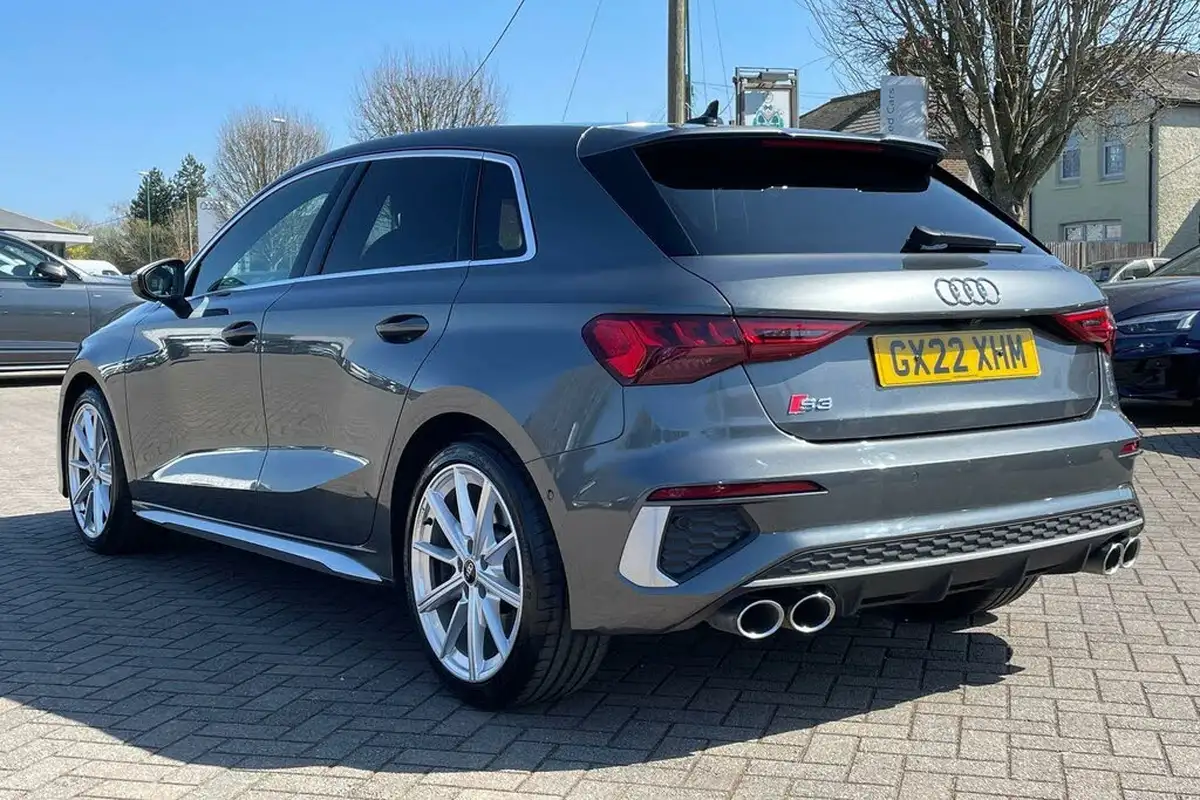 2022-audi-s3-20-tfsi-sportback-5d-big-6