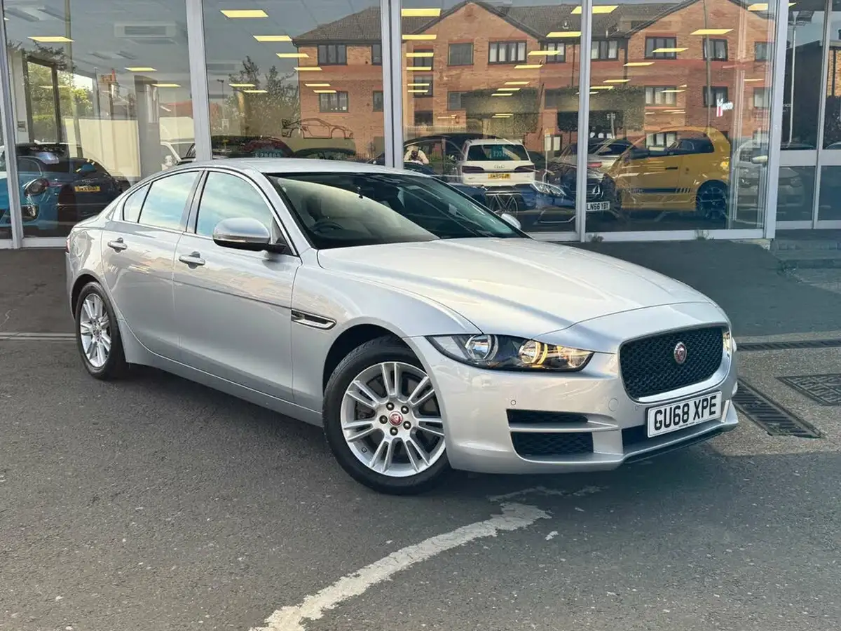 2018-jaguar-xe-20i-prestige-200ps-1997cc-big-1