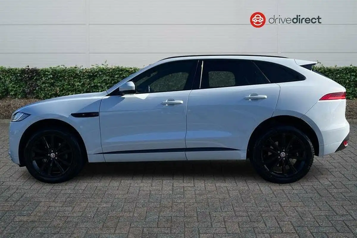 2019-jaguar-f-pace-20-i4d-chequered-flag-180ps-big-5