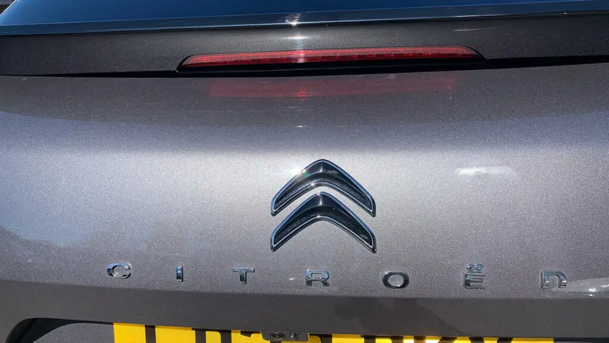 2022-citroen-c5-x-12-puretech-sense-plus-big-25
