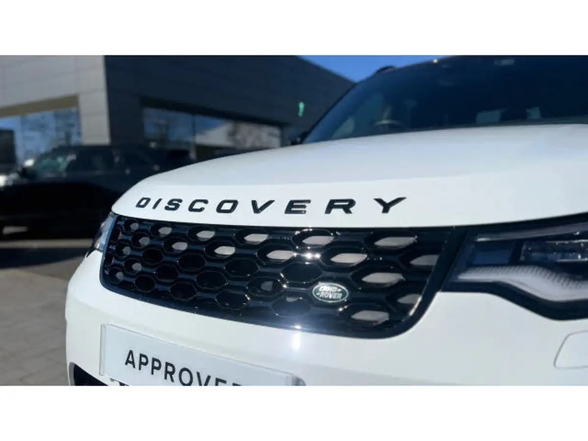 2023-land-rover-discovery-30-d300-dynamic-hse-big-24