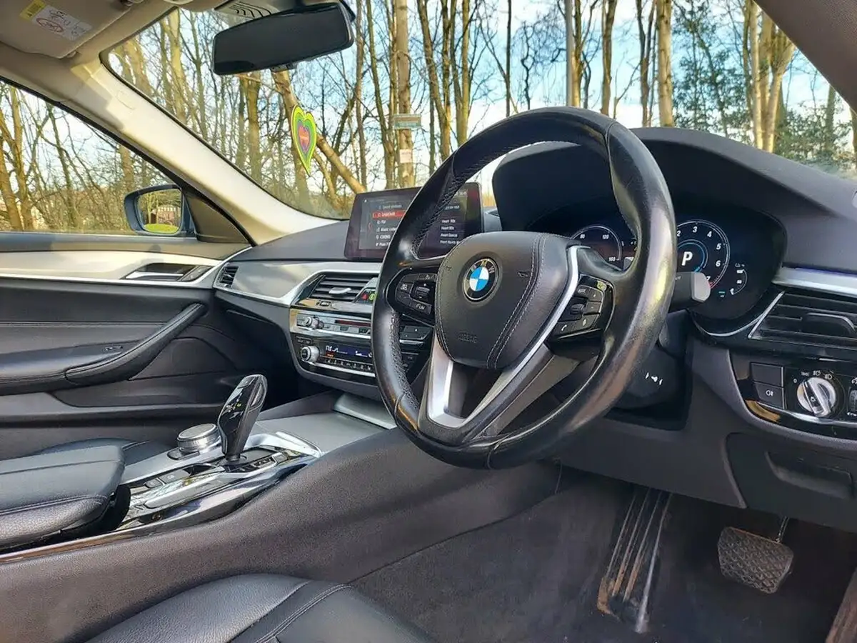 2019-bmw-5-series-20-530e-se-auto-big-20