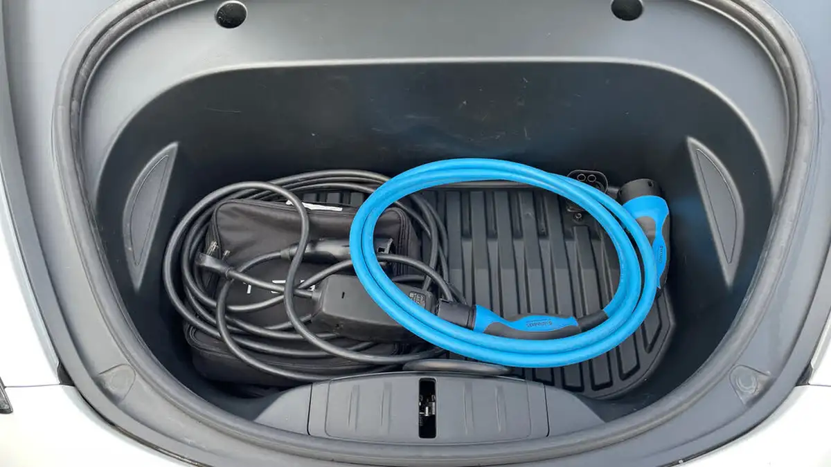 2021-tesla-model-3-e-long-range-awd-big-15