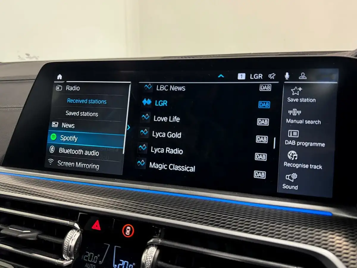 2022-bmw-x5-30-xdrive-45e-m-sport-394bhp-big-42