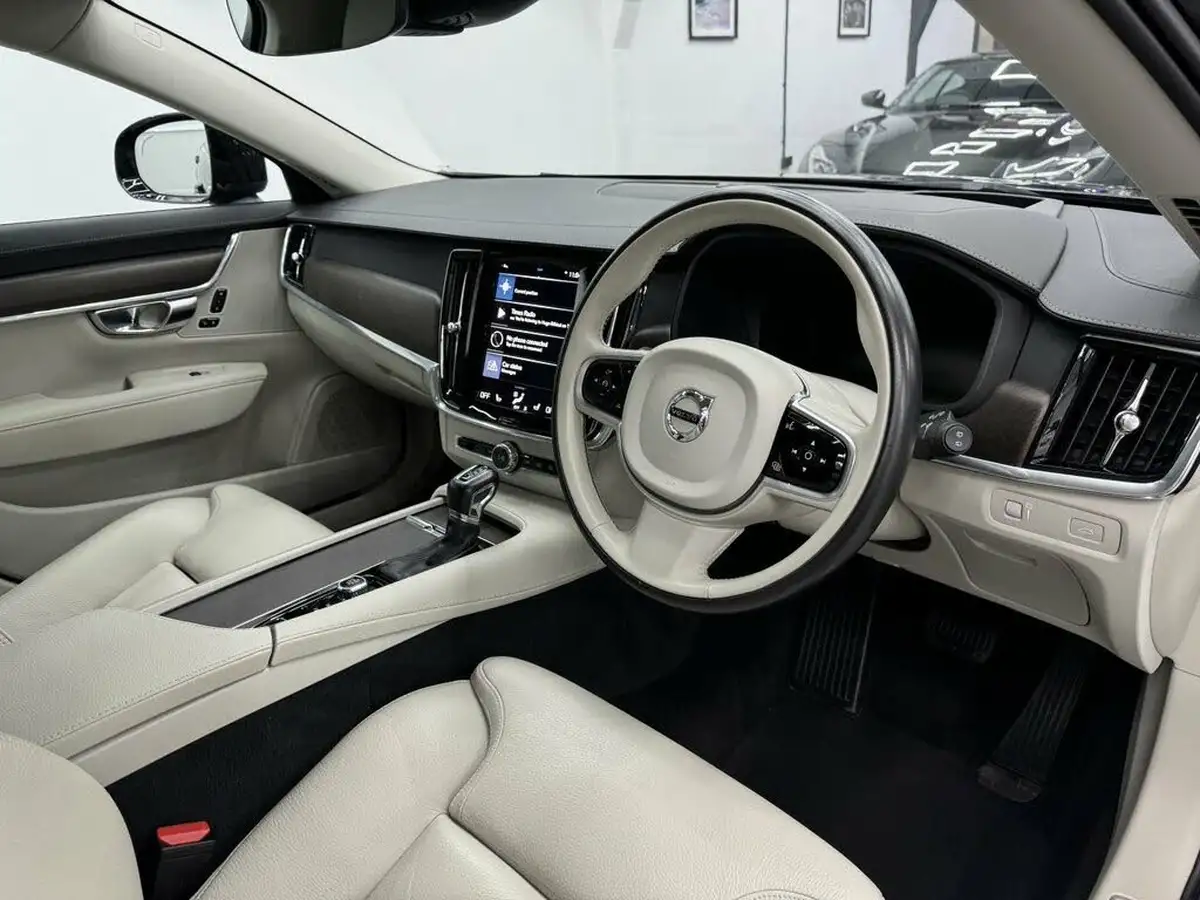 2020-volvo-v90-20-t6-cross-country-plus-big-17