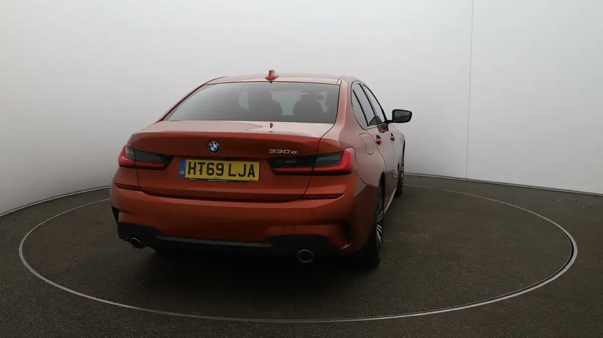 2019-bmw-3-series-20-330e-m-sport-plus-pack-big-49