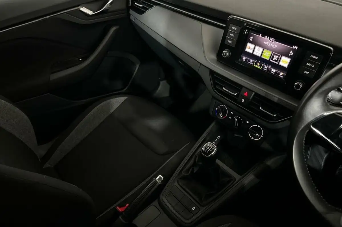 2021-skoda-kamiq-10-tsi-s-big-24