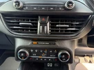 2022-ford-focus-small-39