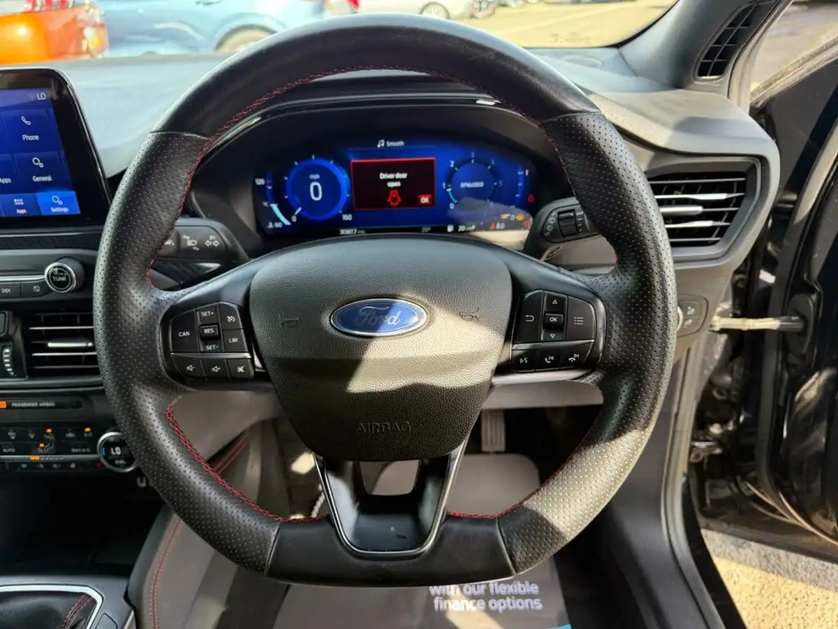 2022-ford-focus-big-28