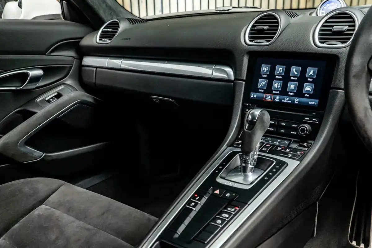 2020-porsche-cayman-718-25-cayman-gts-pdk-big-23