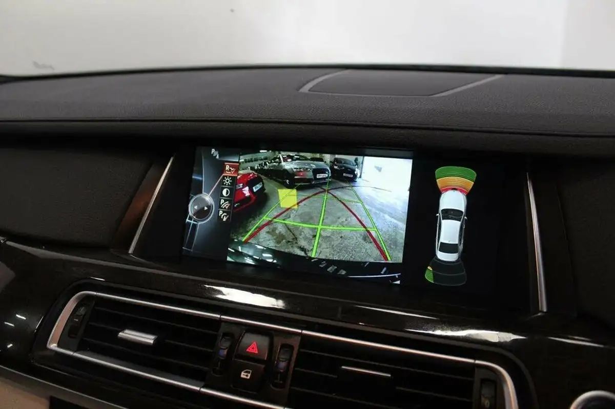2013-bmw-7-series-30td-730d-m-sport-big-23